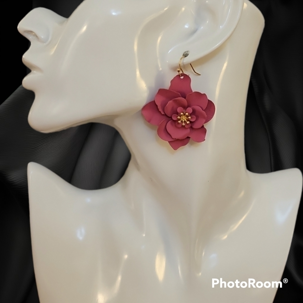Large Fuscia Magenta Rose Flower Dangle Earrings 32$